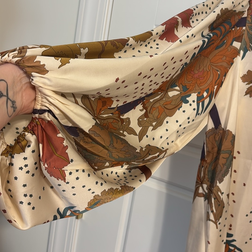 NWOT jodifl medium blouse - Picture 3 of 7